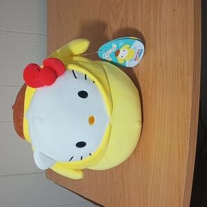 Hello Kitty as Pompompurin Squishmallow